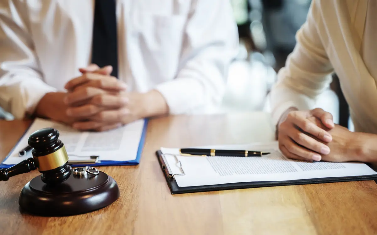 What Happens if a Spouse Refuses to Sign the Divorce Papers in Marietta?