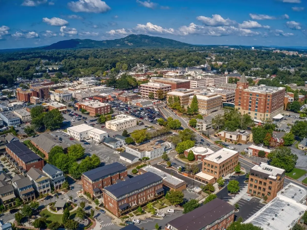 Aerial view of downtown Marietta, Georgia with Kennesaw Mountain — Better Law's metro-Atlanta service area